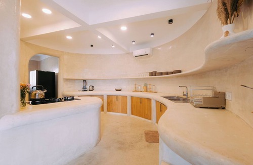 Beraban Hotel | Nuanu Suites & Accommodations