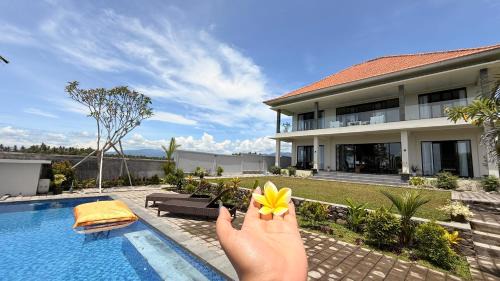 Mendoyo House | Ocean Daze Villa Yehsumbul