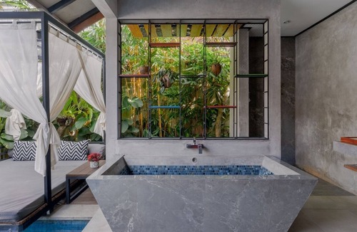 Kerobokan Villa | One Bedroom Private Villa in Central Seminyak