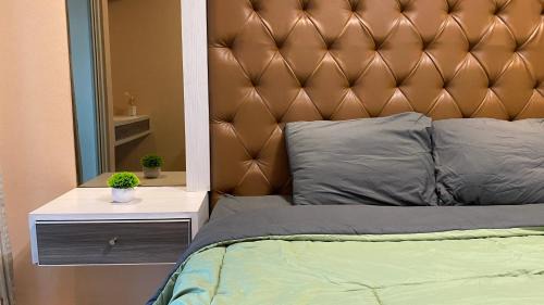 Surabaya Apartment | Orchard Tower with Netfix by AquHome