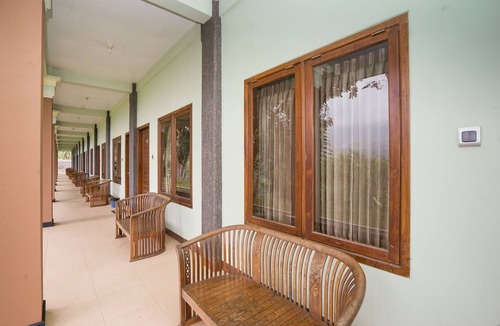 Krucil Hotel | OYO 1483 Hotel Bumi Bermi Permai