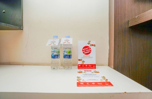 Gresik Hotel | OYO 1956 Kana Family Residence