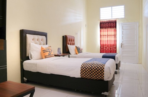 Padang Hotel | OYO 2274 Wisma Padati Syariah