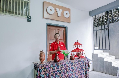 Malang Hotel | OYO 437 Hnr Homestay Syariah