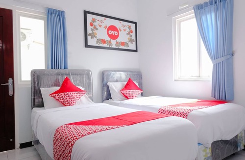 Malang Hotel | OYO 437 Hnr Homestay Syariah