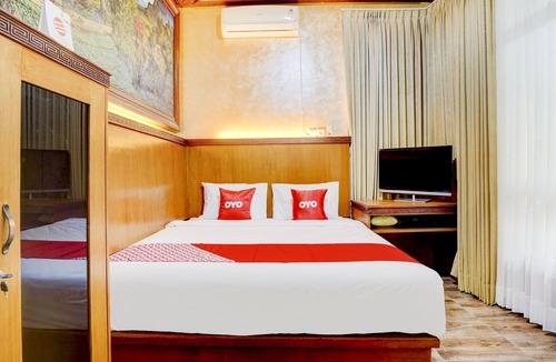 Malang Hotel | OYO 90303 Cafe & Homestay Kolam Pancing