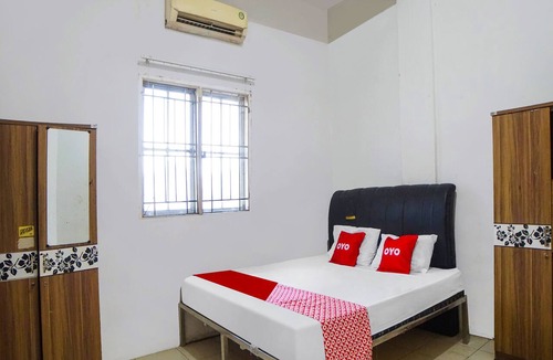Medan Hotel | OYO 92403 Gatsu Homestay