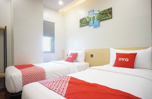 Medan Hotel | OYO 92956 Travelbiz Hotel