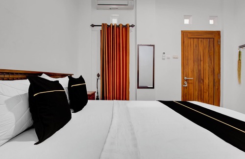 Banguntapan Hotel | OYO 95088 Homestay Omah Pring