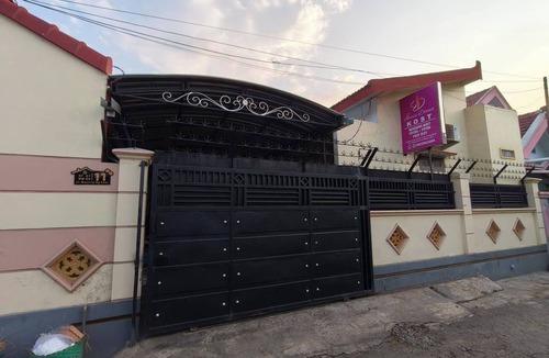 Probolinggo Hotel | OYO 95290 Incess Diana Syariah