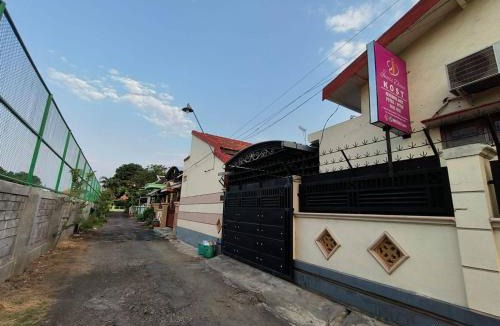 Probolinggo Hotel | OYO 95290 Incess Diana Syariah
