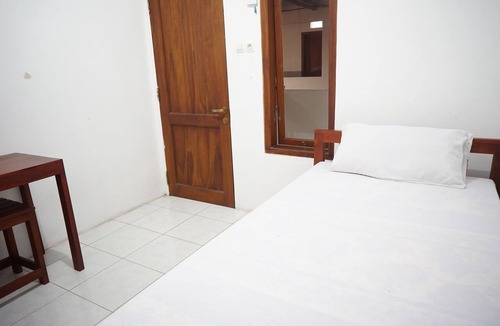 Malang Hotel | OYO 95348 Kost Baituna Syariah