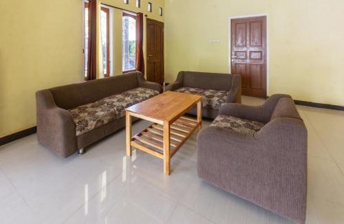 Mataram Hotel | OYO Life 93409 Anugrah House
