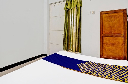 Subang Hotel | OYO Life 93841 Panorama Dewi