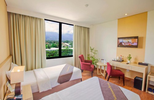 Bogor Selatan Hotel | Padjadjaran Suites Resort and Convention Hotel