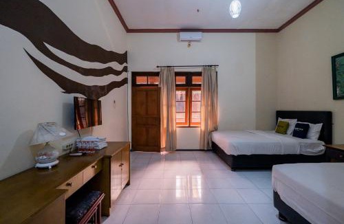 Oro Oro Ombo Hotel | Palereman Hotel RedPartner near Jatim Park 1