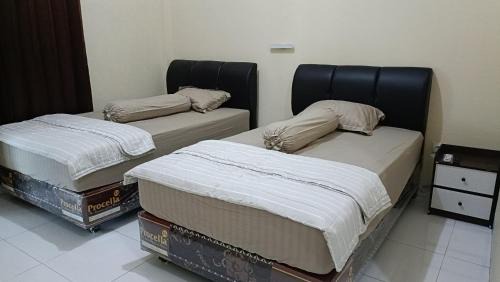 Palangkaraya House | Pink Side Guesthouse