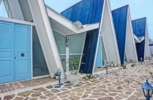 Pondok Ranji House | Pool Access Suite near Aviary Park