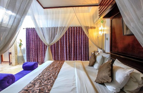 Raya Kuta Villa | Privat Pool villa at kuta