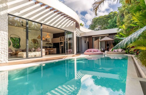 Ungasan Villa | Private Pool Villa Three Bedrooms Near Beaches
