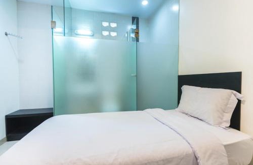 Jelambar House | Puri Maju Hotel