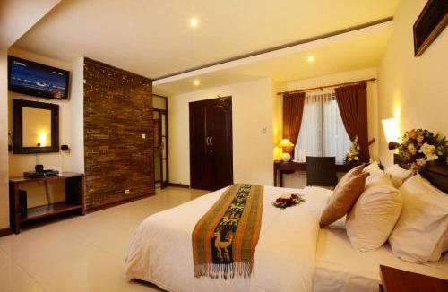 Petitenget House | Putu Bali Villa & Spa