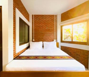 Labuan Bajo Hostel | Puu Pau Hotel & Coffee Shop