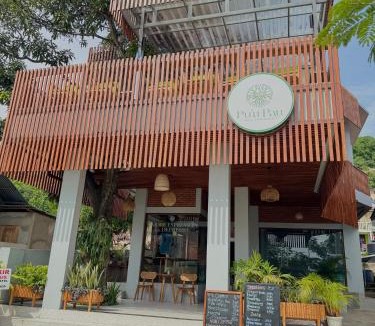 Labuan Bajo Hostel | Puu Pau Hotel & Coffee Shop