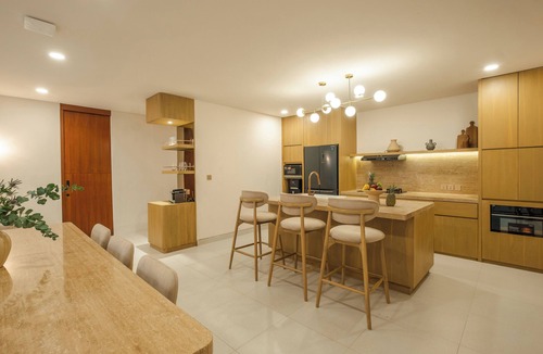 Kutuh Villa | Quiet Luxury Villa Uluwatu. Private Pool, Workspace, Airport Pick Up & Butler