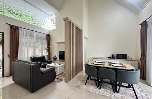 Bogor Selatan House | Rancamaya Vacation Home Grande 22