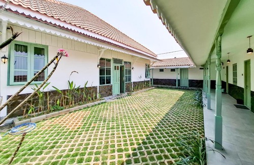Bojonegoro House | RedDoorz at Amala Heritage Bojonegoro