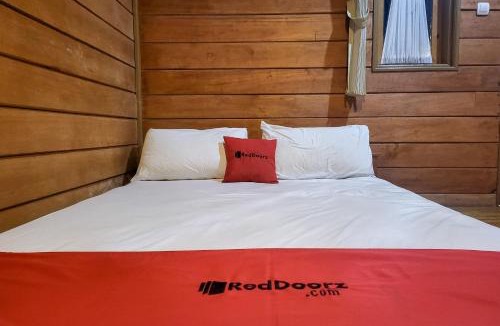 Cisurupan House | RedDoorz at Boemi Abah Garut