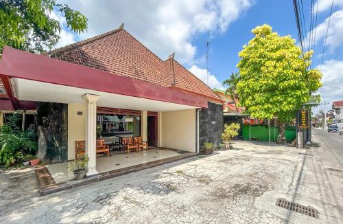 Prawirotaman Hotel | RedDoorz at Makuta Guest House Prawirotaman Yogyakarta