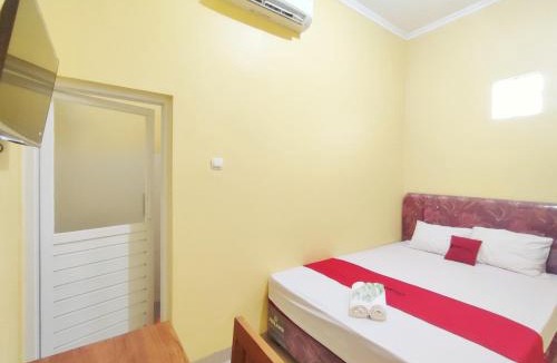 Semarang Hotel | RedDoorz at Mangga Residence near Exit Toll Banyumanik Semarang