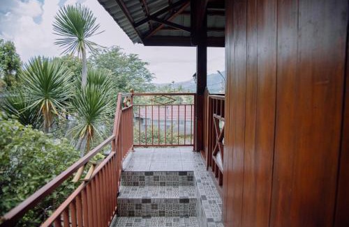 Kecamatan Kuripan Hotel | RedDoorz at Villa Bukit Senyum Lombok
