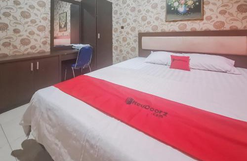 Ciloto Hotel | RedDoorz @ Hotel Arwana Safari Puncak