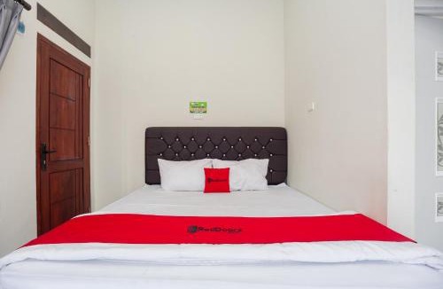 Rajabasa Hotel | RedDoorz @ Jalan Urip Sumoharjo Lampung 2
