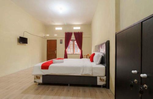 Berastagi House | RedDoorz near Bukit Kubu Berastagi