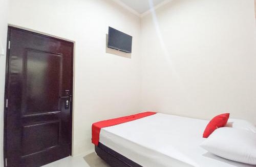 Kediri House | RedDoorz near RSUD Gambiran Kota Kediri