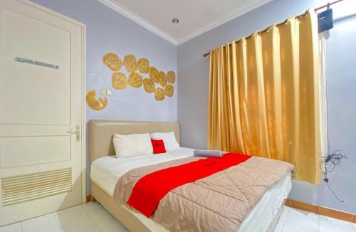 Cipanas Hotel | RedDoorz Near Taman Bunga Nusantara 2