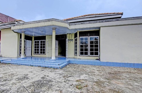 Palembang Hotel | RedDoorz near Taman Polda Palembang