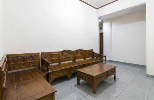 Central Yogyakarta Hotel | RedDoorz near Tugu Yogyakarta