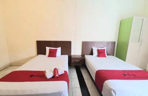 Malang Hotel | RedDoorz near Universitas PGRI Kanjuruhan