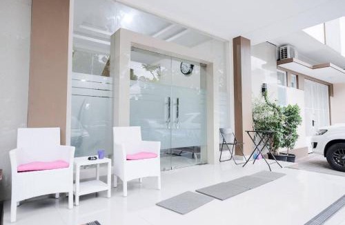Bandar Lampung Hotel | RedDoorz Plus at Permata Guesthouse Lampung
