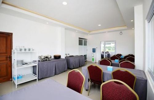 Padang Hotel | RedDoorz Plus Syariah at Polamas Andalas