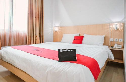 Jambi Hotel | RedDoorz Premium at Hotel T-ONE Jambi