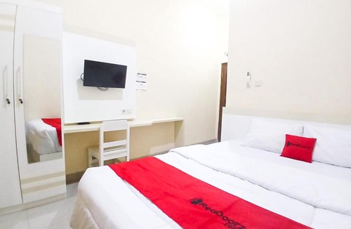 Yogyakarta House | RedDoorz Syariah at Homestay Attin Tugu Jogja