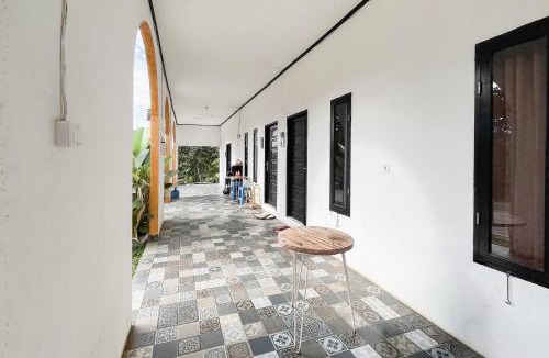 Lawe-lawe Hotel | RedDoorz Syariah at Suatu Villa IKN