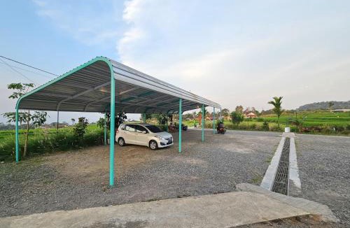 Hargomulyo Hotel | RedDoorz Syariah at Svarga View