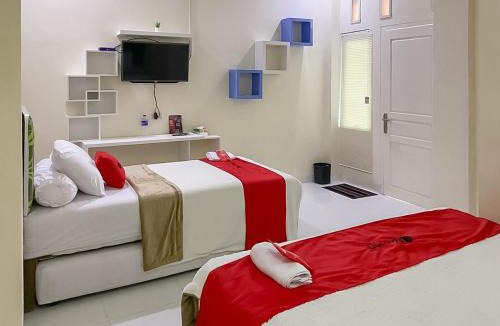 Rajabasa Hotel | RedDoorz Syariah near PKOR Lampung